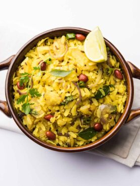 Kanda Batata Poha/Aloo Poha