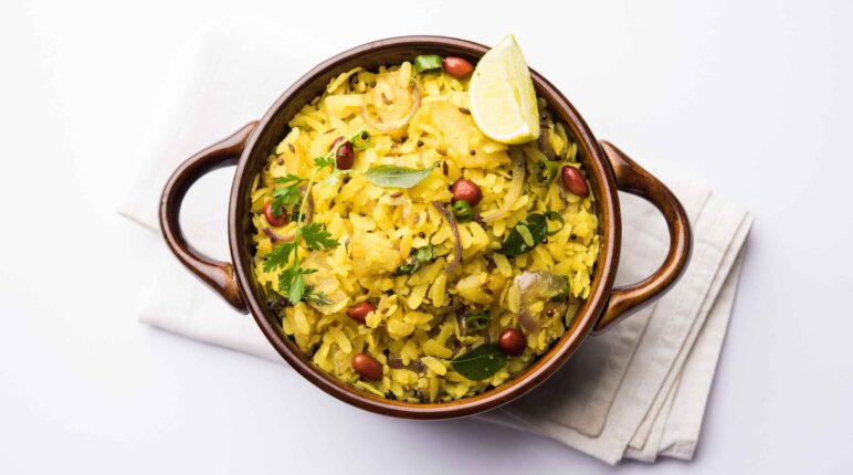 Kanda Batata Poha/Aloo Poha