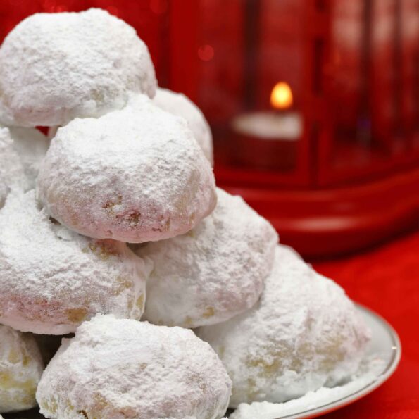 Melting-Snowball-Cookies-Soft-Sweet-and-Super-Easy-to-Bake