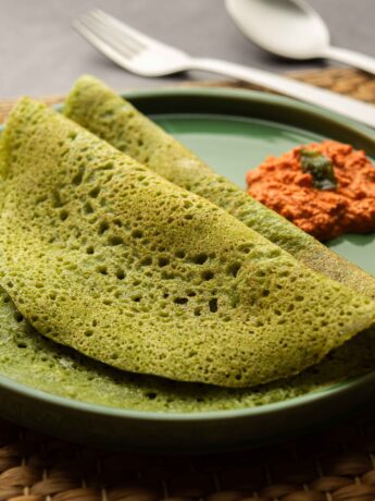 Mudakathan Keerai (Balloon Vine) Dosa